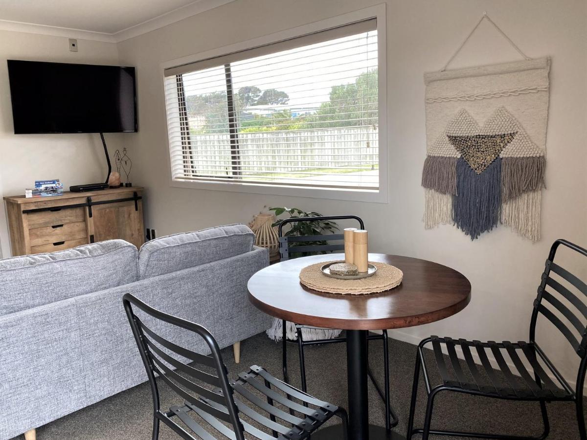 The Klein House Villa Whanganui Bagian luar foto